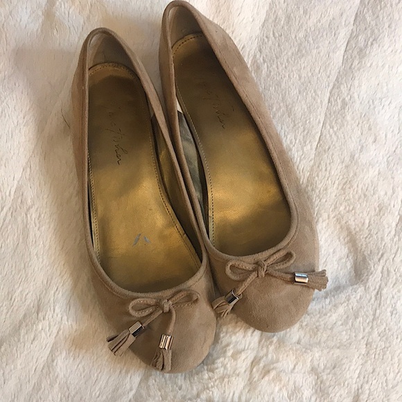 Marc Fisher Nude Ballet Flats Size 9 - Picture 1 of 11